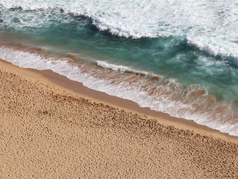 希腊圣托里尼<br>uwsuuyl.cn 蓝顶教堂落日